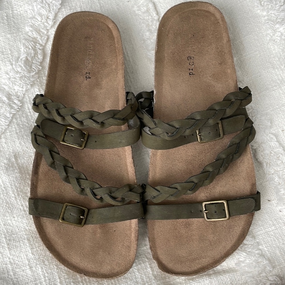 Sandals ☀️